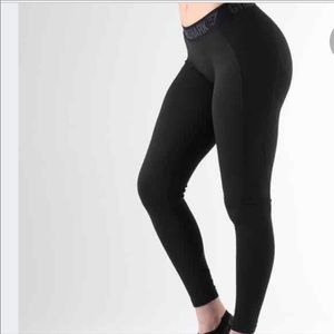 Gymshark Flex Leggings (IN SEARCH OF)